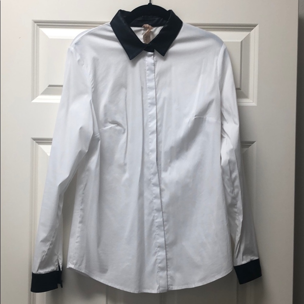 Bailey 44 Leather-like Collar/Cuff blouse